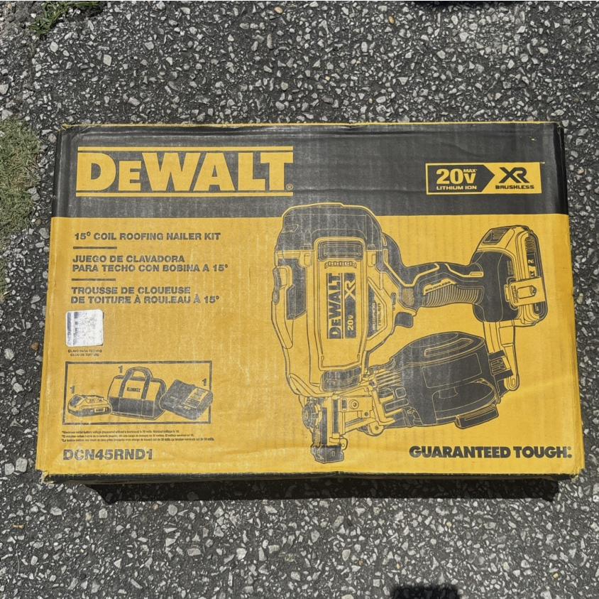New DEWALT DCN45RND1 20V MAX XR Cordless 15° Coil Roofing Nailer Kit SHIP TODAY